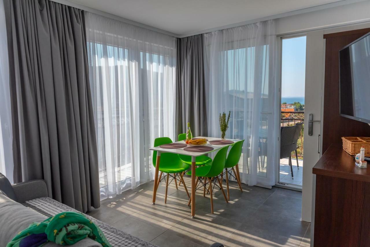 Apartmani Dalmacjia Гребащиця Екстер'єр фото