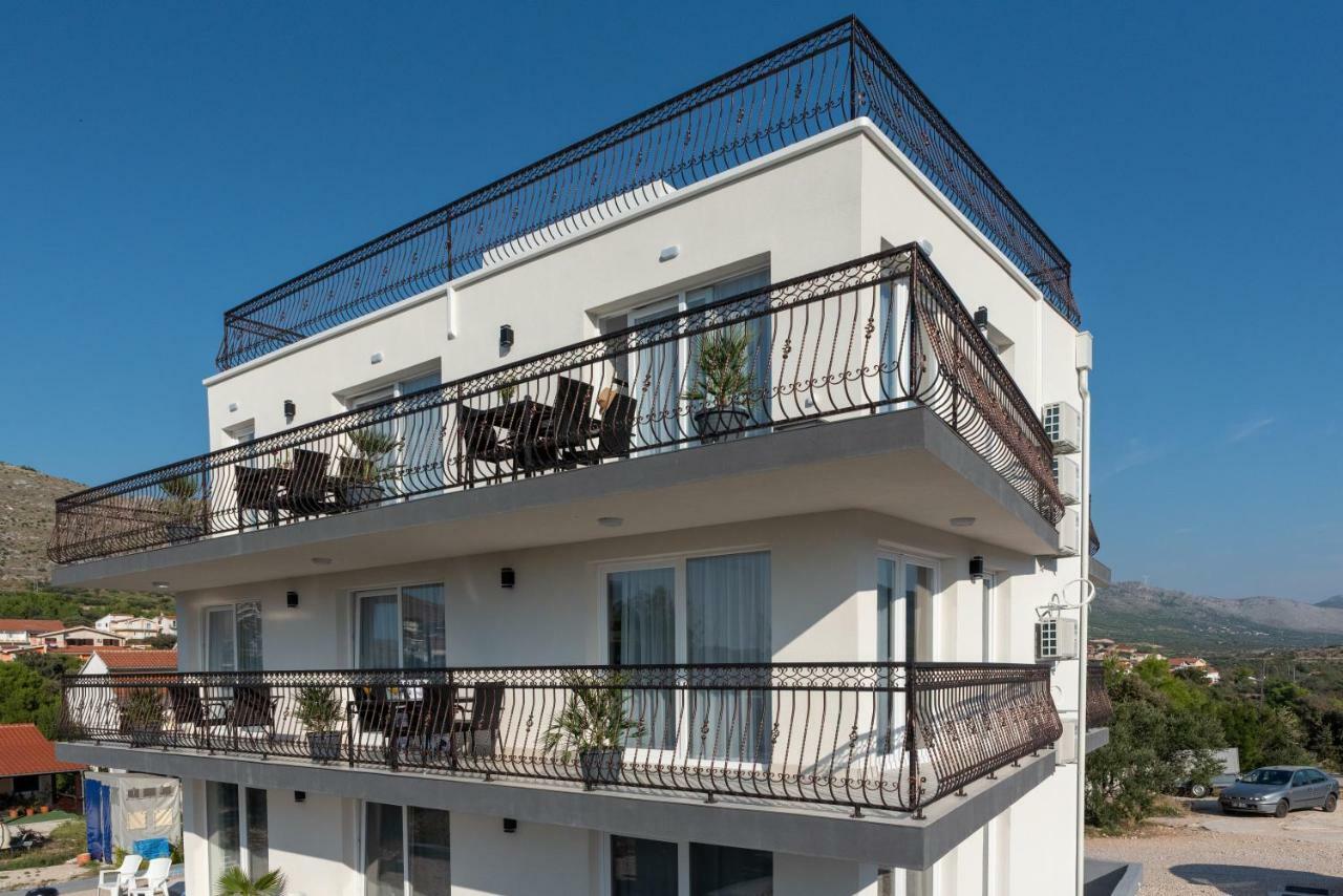 Apartmani Dalmacjia Гребащиця Екстер'єр фото