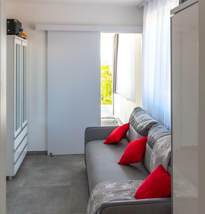 Apartmani Dalmacjia Гребащиця Екстер'єр фото